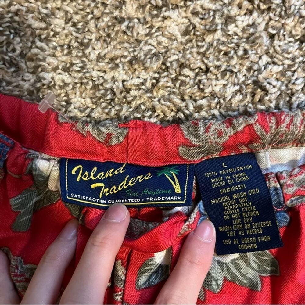 Island Traders red floral set - Picture 3 of 11